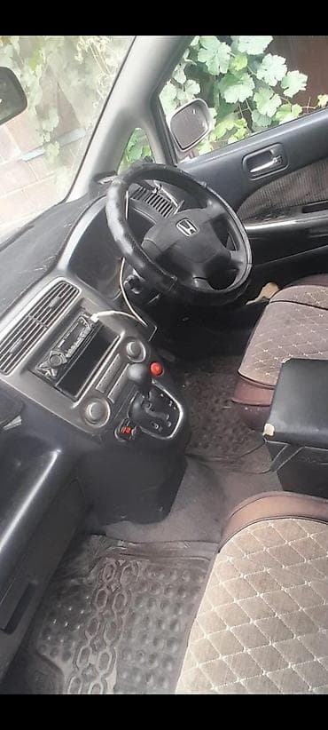 ls 350: Honda Stream: 2002 г., Автомат, Бензин, Минивэн — 2
