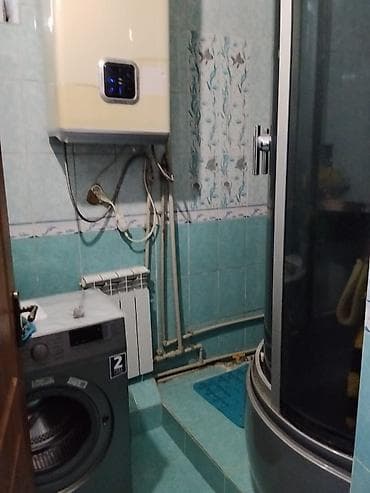 дом дордой: 📍ул. 8 марта 🔘5-комнат 🔘121м² Продаётся двухэтажный дом в районе — 7