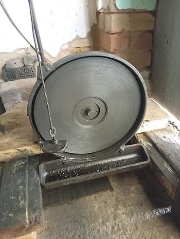 Кой кырккан машинканын бычак кайчыларын курчутабыз. Заточка ножей