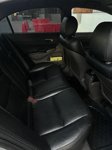 civic: Honda Civic: 2008 г., 1.3 л, Гибрид, Седан — 9