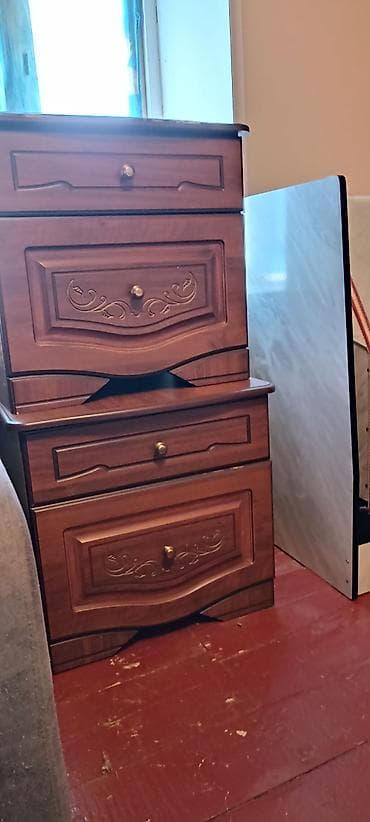 стол с тумбочкой: Спальный гарнитур, Двуспальная кровать, Шкаф, Комод, цвет - Коричневый — 3