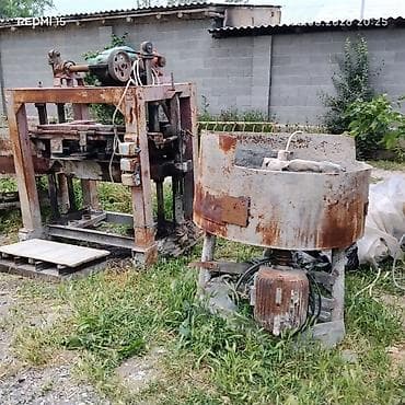 Комплект оборудования для малого производства шлакоблоков/тротуарной