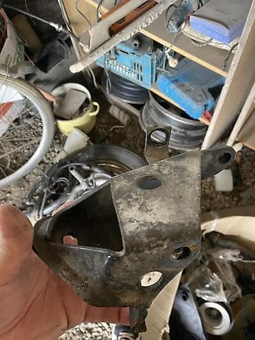 тормазные диски: Кронштейн пассат б 4 — 2