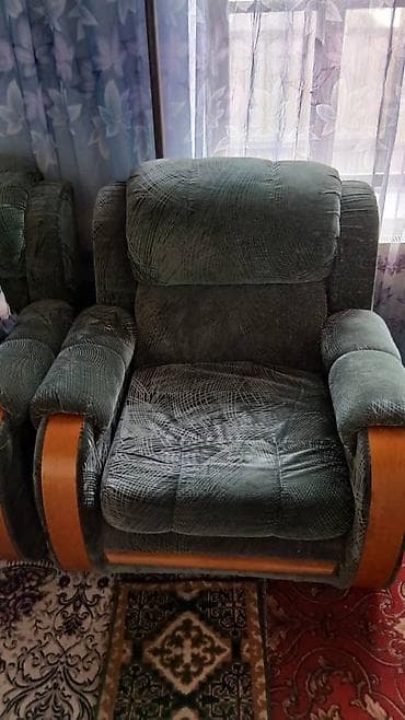 пос: Комплект мягкой мебели, Б/у, Самовывоз, цвет - Зеленый — 2