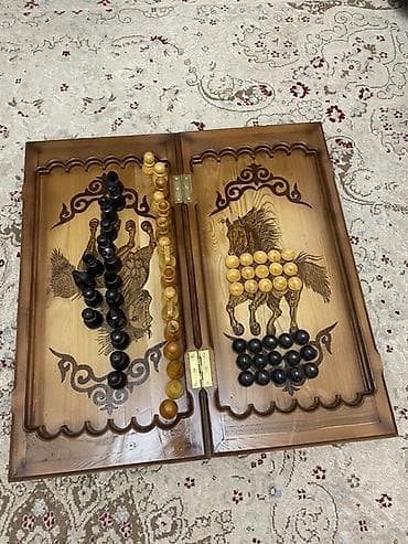 нарда ош: Набор настольных игр 2-в-1: резные шахматы и нарды - Материал: Кара — 3