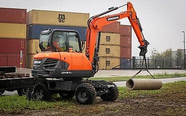Экскаватор, Doosan at lalafo.kg Экскаватор, Doosan