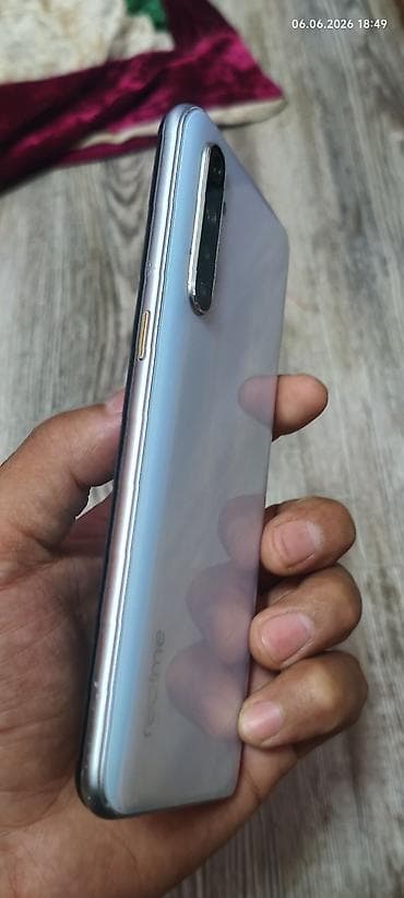 s 8: Realme XT, 128 ГБ, цвет - Белый, 2 SIM — 4