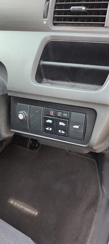 Honda Stepwgn: 2005 г., 2 л, Автомат, Бензин, Минивэн at lalafo.kg Honda Stepwgn: 2005 г., 2 л, Автомат, Бензин, Минивэн