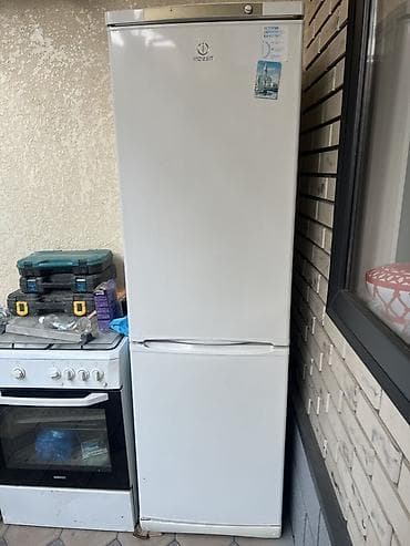 rush wave: Холодильник Indesit, Двухкамерный — 2