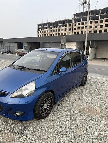 Унаа сатуу: Honda Fit: 2003 г., 1.5 л, Автомат, Бензин, Хетчбек — 2
