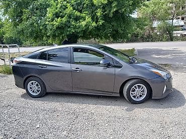 prius v: Toyota Prius: 2016 г., 1.8 л, Вариатор, Гибрид, Хэтчбэк — 8