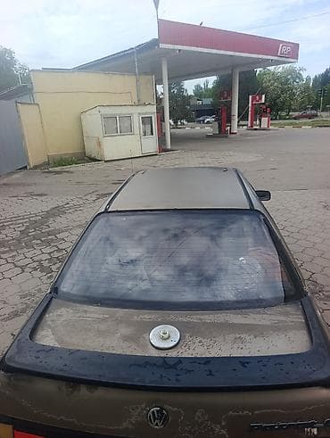 Volkswagen: Volkswagen Passat: 1991 г., Механика, Седан — 4
