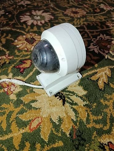 cctv camera: Купольная поворотная IP‑камера Hikvision - Тип: купольная PT — 1