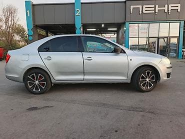 куплю зил коротыш: Skoda Rapid: 2014 г., 1.4 л, Механика, Бензин, Хэтчбэк — 6