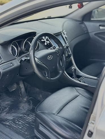 Hyundai Sonata: 2011 г., 2 л, Автомат, Бензин, Седан — 6