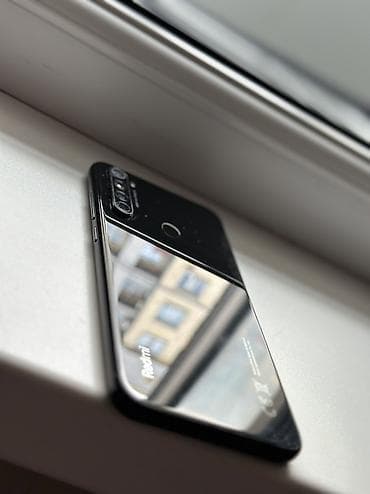 iphone e: IPhone 11 Pro, Б/у, 256 ГБ, Золотой, Чехол — 3