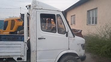 volvo 6x2: Mercedes-Benz 220: 1991 г., 0.3 л, Механика, Дизель, Пикап — 3