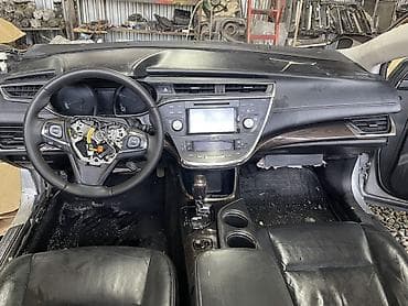 На разбор Toyota Avalon 2016