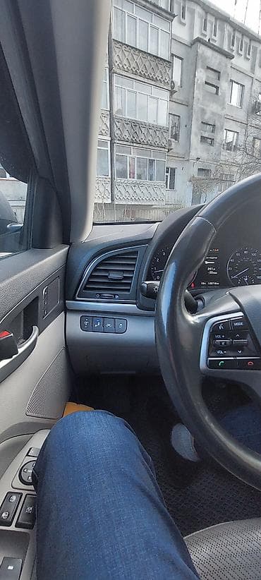 s 550: Hyundai Elantra: 2018 г., 2 л, Автомат, Бензин, Седан — 5