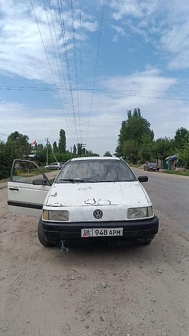 бартавой сапог: Volkswagen Passat: 1988 г., 1.8 л, Механика, Бензин, Седан — 2