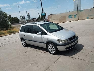 Транспорт: Subaru Traviq: 2003 г., Автомат, Бензин, Минивэн — 2