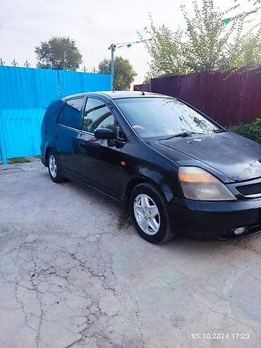 vaz 2114: Honda Stream: 2002 г., 2 л, Автомат, Бензин, Минивэн — 2