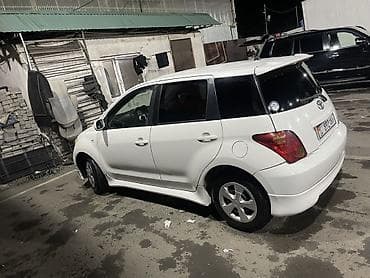 Scion: Toyota Ist: 2003 г., Автомат, Бензин, Хэтчбэк — 3
