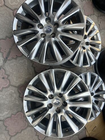 диск на внедорожник: Литые Диски R 18 Комплект, отверстий - 5, Б/у — 1