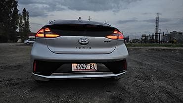byd song plus: Hyundai Ioniq: 2018 г., 1.6 л, Гибрид, Хэтчбэк — 2