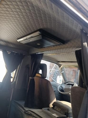 Mitsubishi L300: 1996 г., 2.4 л, Механика, Дизель, Минивэн — 4