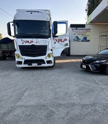 купить диски штампованные r15: Тягач, Mercedes-Benz, 2013 г., Тентованный — 1