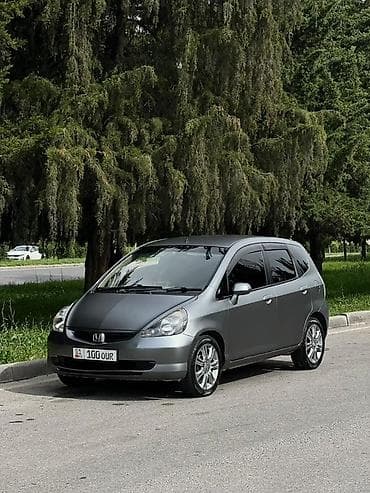 Продажа авто: Honda Fit: 2003 г., 1.5 л, Автомат, Бензин, Хэтчбэк — 3