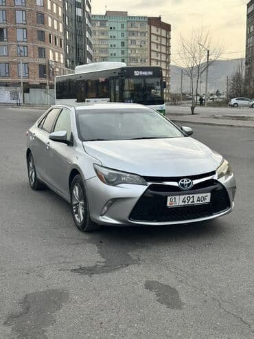 срочно продам авто в связи с переездом: Toyota Camry: 2016 г., Бензиновая, Седан — 2