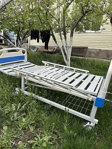 нужные вещи: Медицинская функциональная кровать на колесах - Тип — 3