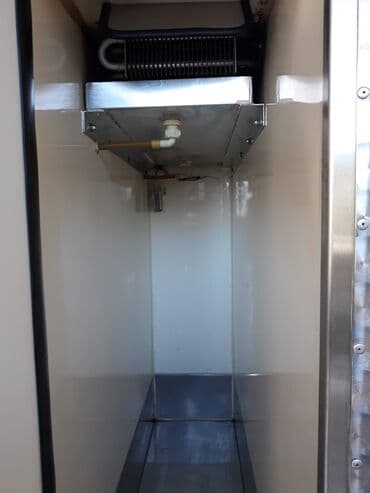 будка рефрижератор: Продаю два холодильных блока(внутренние размеры на фото).Производства — 6