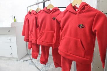 футбольная форма для детей: Комплект, цвет - Красный, Новый — 1