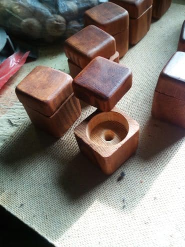 Продаю шкатулки для колец есть 10 штук . Подойдут для хранения at lalafo.kg Продаю шкатулки для колец есть 10 штук . Подойдут для хранения