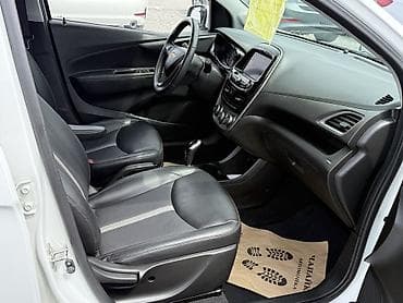 ravon spark: Chevrolet Spark: 2020 г., 1 л, Вариатор, Бензин, Хэтчбэк — 10