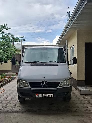 услуги груза: Грузоперевозки по городу и по региону
2.5тонна
длина борта 5 метров — 2