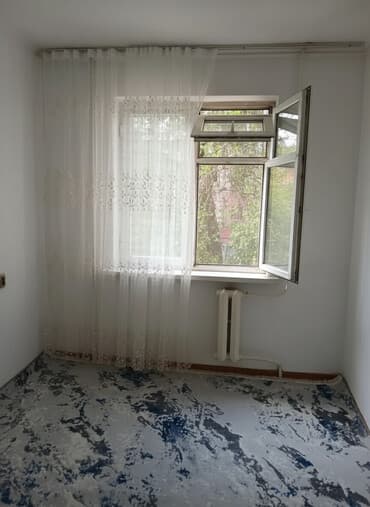 1 комнатных квартира: 2 комнаты — 1