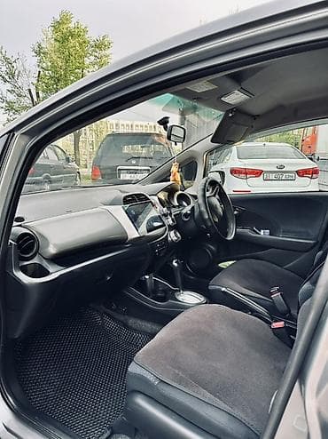 подголовник фит: Honda Fit: 2008 г., 1.3 л, Автомат, Бензин, Хэтчбэк — 5
