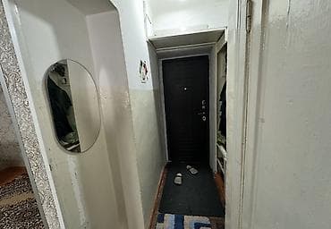 osh flat: Советская/Скрябина Сдается 1х ком квартира Этаж: 3 из 3 Серия — 1