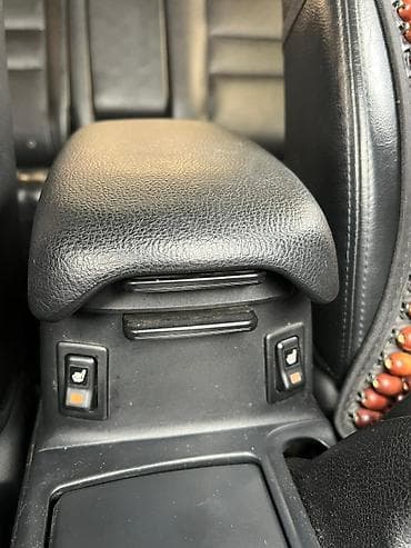 mazda xedos9: Подлокотник Mazda, цвет - Черный, Новый, Самовывоз — 1