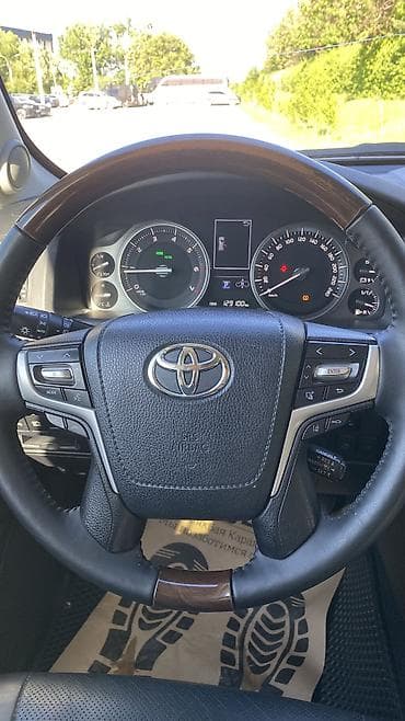 cruser: Toyota Land Cruiser: 2017 г., 4.6 л, Автомат, Бензин, Внедорожник — 8