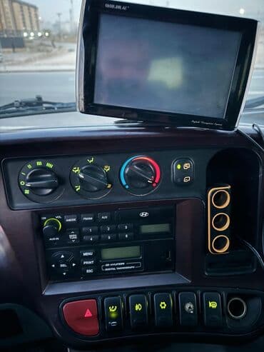 винтовой домкрат: Автовышка, Hyundai, 2010 г., 28 м — 14