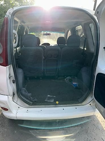 Продажа авто: Toyota Funcargo: 2002 г., 1.3 л, Автомат, Бензин, Универсал — 7