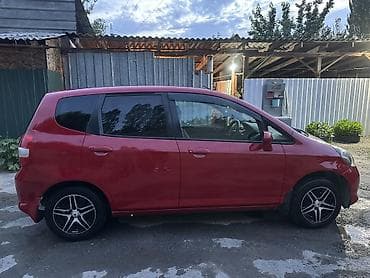 w210 1996: Honda Fit: 2002 г., Хэтчбэк — 4