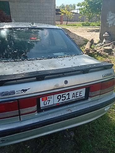 Mazda 626: 1999 г., Седан — 3