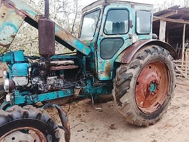 белорус 82 1: Трактор колёсный советского образца с кабиной, передним ведущим мостом — 3