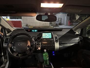 Продажа авто: Toyota Prius: 2005 г., 1.5 л, Вариатор, Гибрид, Хэтчбэк — 6